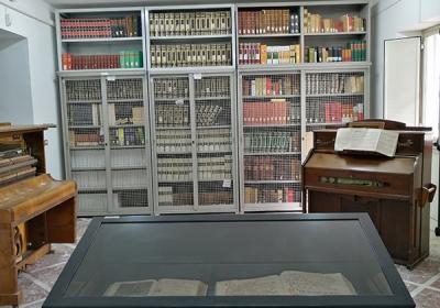 Sala Lettura Enciclopedie e Storia della Chiesa